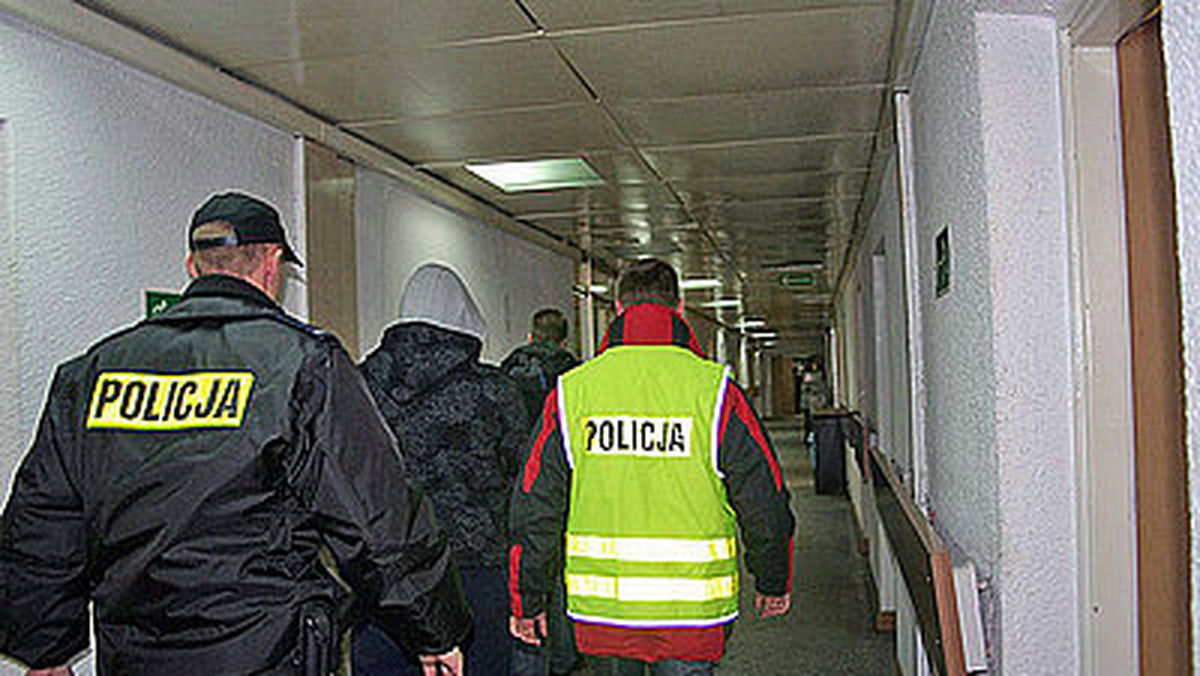 Śląscy policjanci zwalczający przestępczość gospodarczą oraz śledczy z Prokuratury Okręgowej w Katowicach zakończyli śledztwo w sprawie tzw. afery mięsnej.