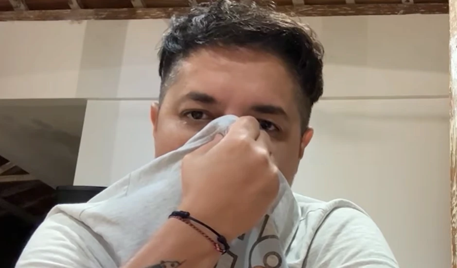 Marija Šerifović i Jovana Pajić probaju durijan