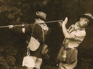 Z wierszami w podróż. 'Seria w ciemność' Jacka Dehnela