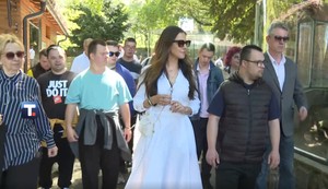 Tamara Vučić sa osobama sa Daunovim sindromom u Zoo vrtu