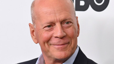 Bruce Willis 34 lata po premierze "Szklanej pułapce" odwiedził kultowe miejsce. Żona aktora pokazała wideo