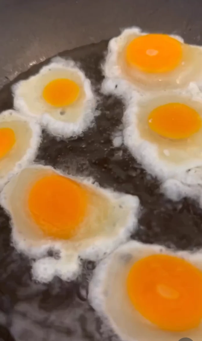 Od jednog zaleđenog jajeta dobija se 6 jaja na oko