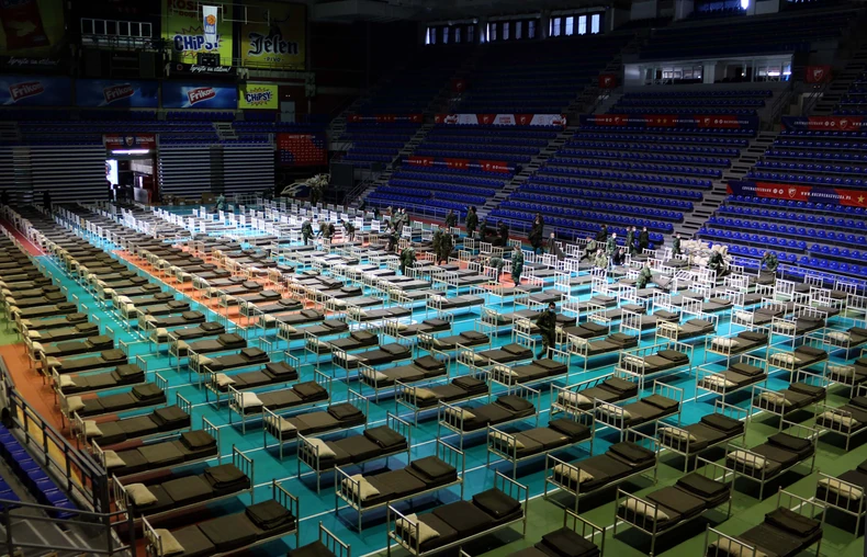 Hala Pionir, privremena bolnica