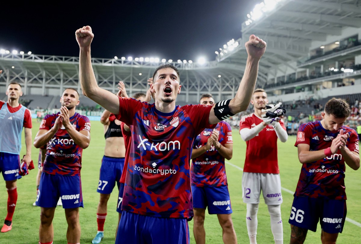 Póki co trzymajmy kciuki za Raków w rywalizacji z FC Kopenhaga. W Lidze Mistrzów grały dotąd Legia i Widzew, czyli znane polskie klubowe marki.