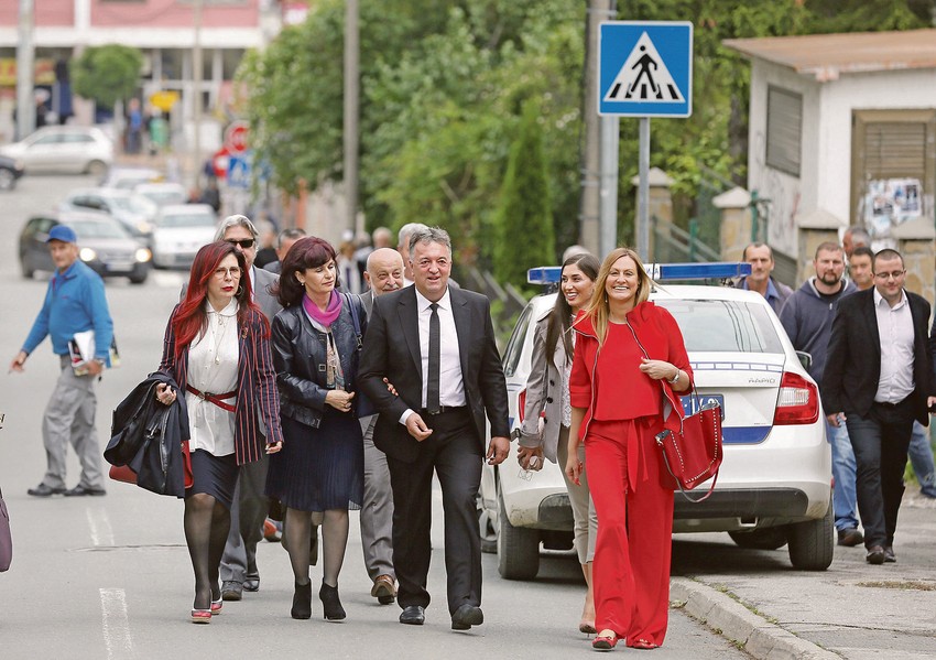 Saslušanje je nekoliko puta odlagano, a Jutka je poricao krivicu