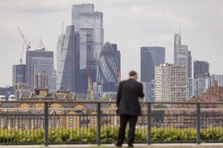 Jakie podatki tak naprawdę płacą korporacje międzynarodowe? Różnice w 47 badanych krajach porażają [BADANIE]