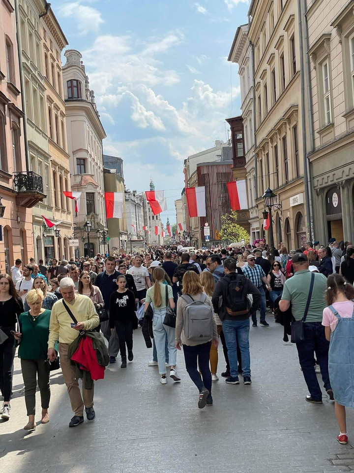 1 maja na ulicach w centrum Krakowa było bardzo tłoczno 