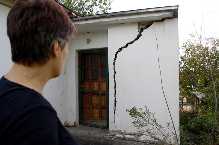 Pukotine na kućama od pre nekoliko godina