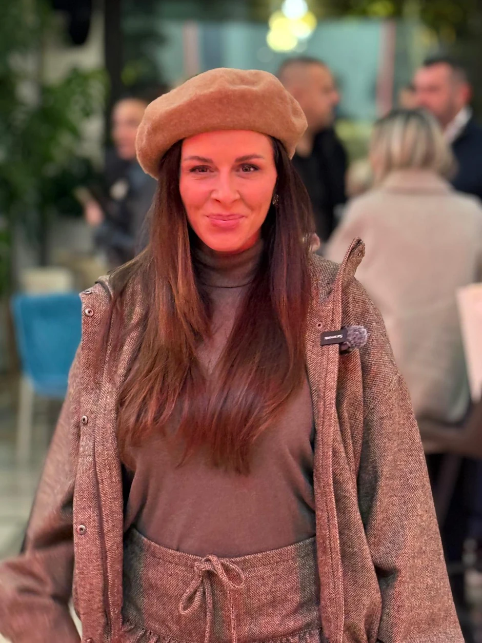 Ana Sević na koncertu Ivane Selakov