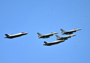 F-16
