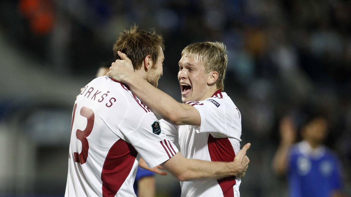 Łotwa pokonała Maltę 2:0 (1:0) w piątkowym meczu grupy F eliminacji do Euro 2012. Bohaterami spotkania byli Aleksejs Visniakovs (Cracovia) i Artjoms Rudnevs (Lech Poznań)