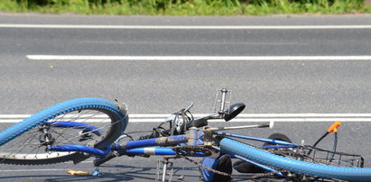 Wjechał w nastoletnie rowerzystki. 13-latka nie żyje