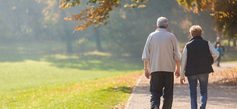 Seniorzy bez Wigoru. "Rząd nakłania samorządy do ważnego projektu, a na koniec zostawia je same z kosztami"