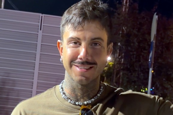 "ČUJEM SE SA ANELI AHMIĆ, NEDOSTAJE MI" Filip Đukić otvorio dušu, otkrio na šta je potrošio honorar iz Elite i KOJI BIZNIS POKREĆE: "Brat i ja smo u tome" (Video)