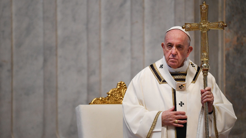 Koronawirus: Watykan. Papież Franciszek w orędziu wielkanocnym: ludzkość udręczona pandemią 