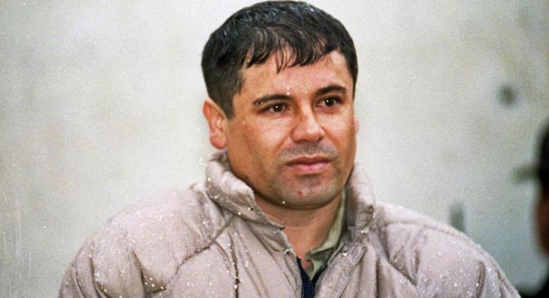 Mexico says officials must have helped drug lord Guzman escape