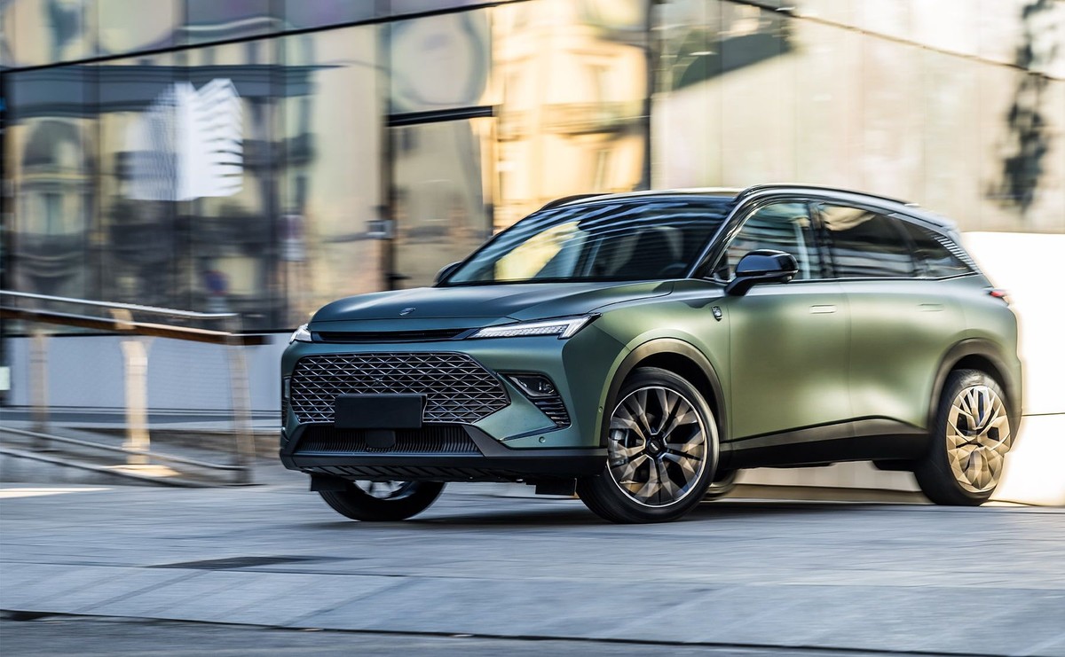 Tiger Six to jeden z 10 SUV-ów oferowanych w Polsce przez nową markę DR Automobiles