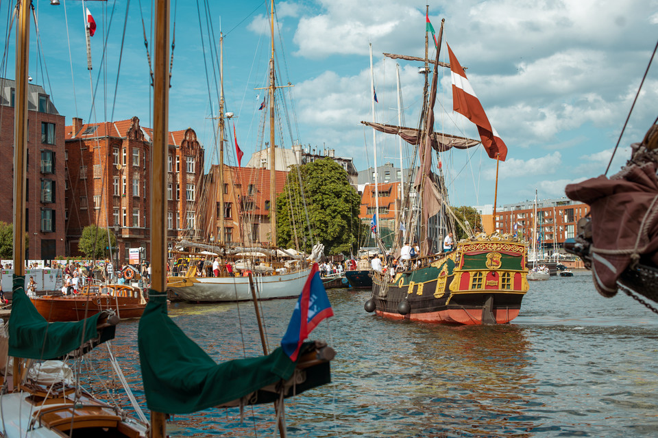 Jednym z wydarzeń towarzyszących był Międzynarodowy Zlot Żaglowców Baltic Sail. A w programie m.in. parada niezwykłych żaglowców i rejsy po Zatoce Gdańskiej.