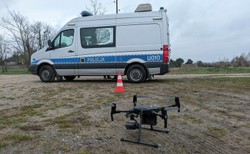 Policja straciła drona za 200 tysięcy. Awaria czy... przejęcie?