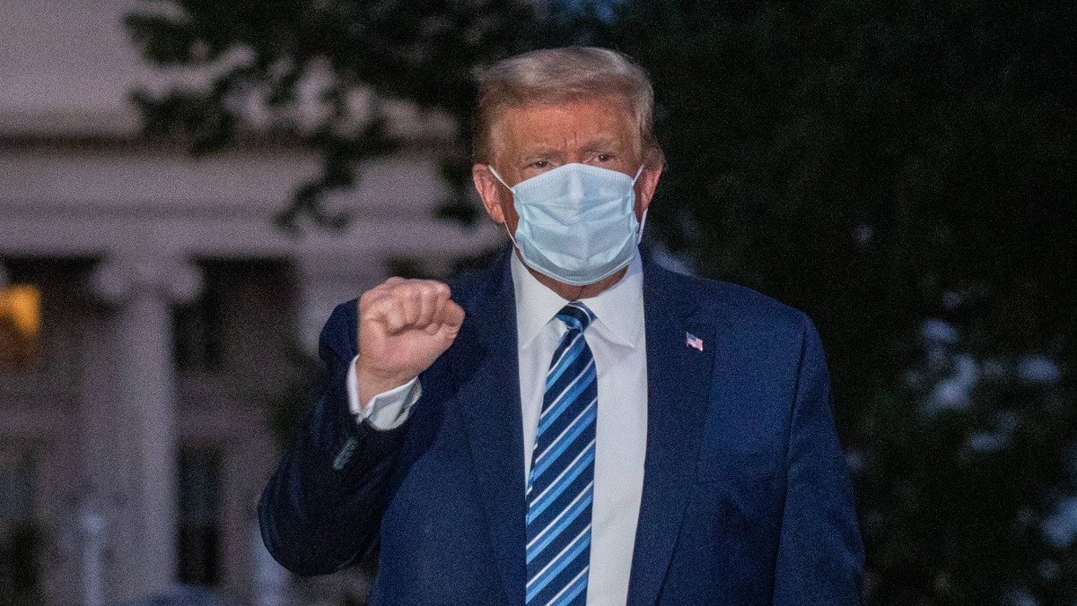 Biden przypomni wyborcom, jak Trump nie poradził sobie z pandemią COVID-19 