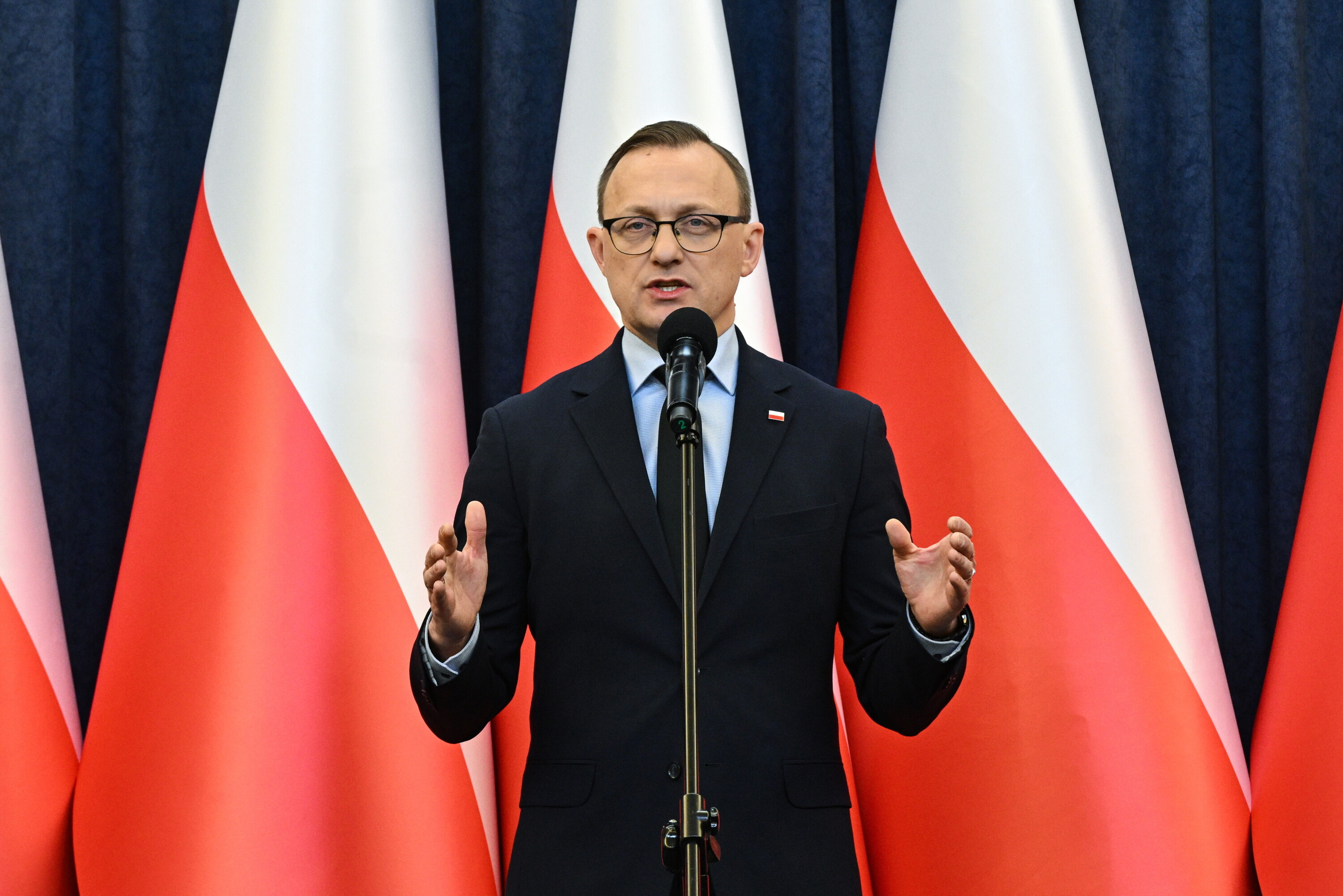 43,7 mld euro z UE - prezydent pyta o szczegóły spłaty do 2070 i Radę Pokoju Trumpa