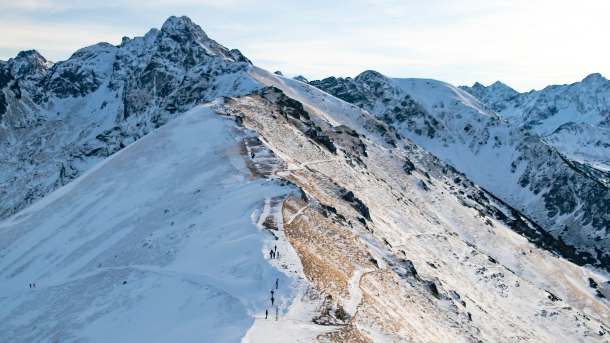 Tatry: pierwszy w sezonie śnieg spadł na Kasprowym Wierchu