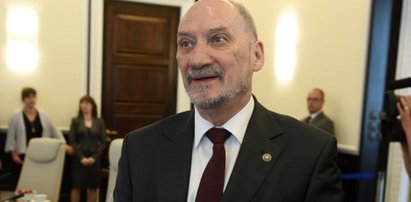 Szaleństwo! Macierewicz zburzy Pałac Kultury i postawi tam Matkę Boską