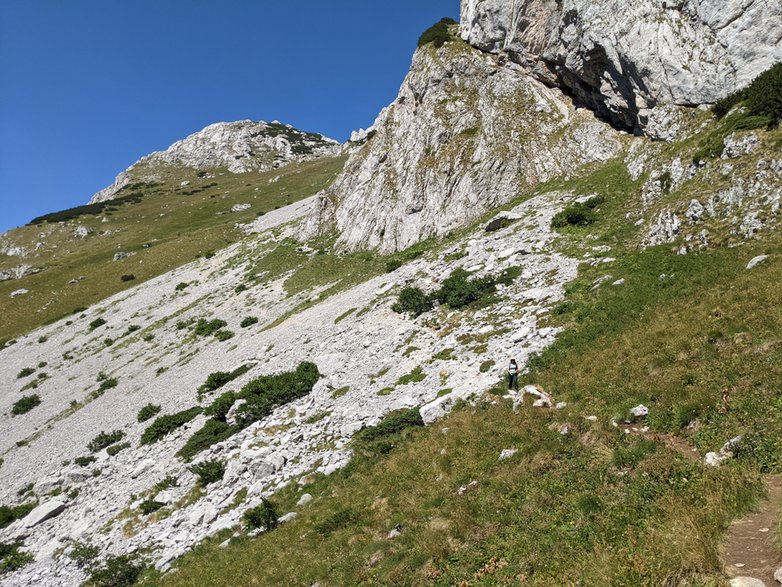 Strome zejście nad Trnovacko jezero