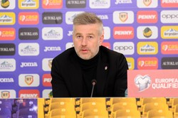 Edward Iordanescu kandydatem na nowego trenera Legii Warszawa