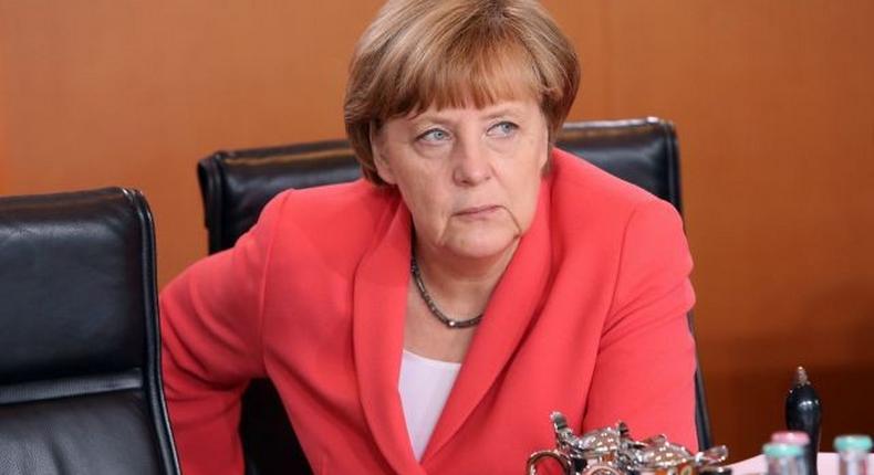 Bavarian ally backs excellent Merkel, easing coalition tension