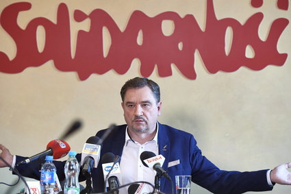 Spór "Solidarności" z PiS o zakaz handlu w niedziele