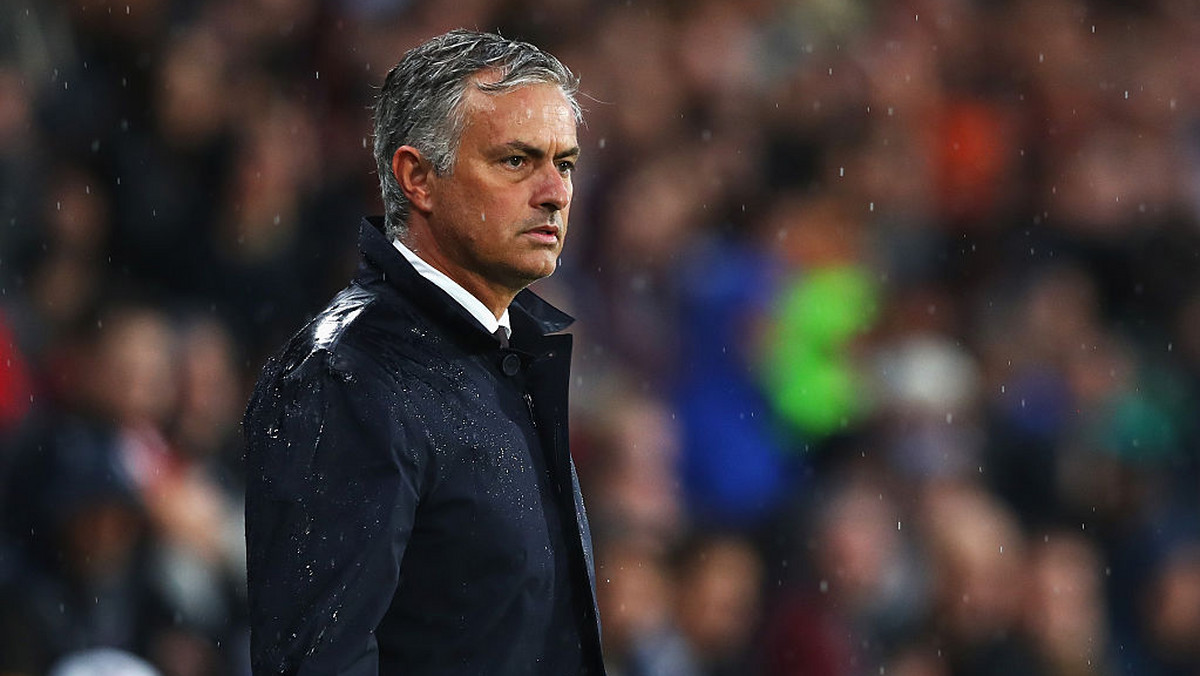 Piłkarze Manchesteru United bardzo szybko zaakceptowali Jose Mourinho jako swojego nowego szkoleniowca. Jeden z pracowników tego klubu opowiedział historię, czym Portugalczyk zaskarbił sobie ich sympatię.