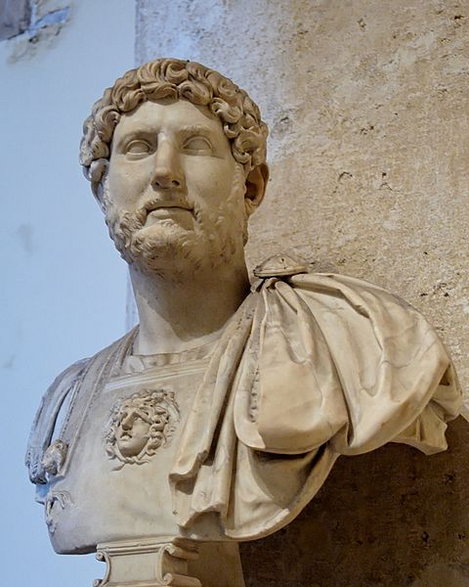 Popiersie cesarza Hadriana, znajdujące się w Muzeum Kapitolińskim(domena publiczna)
