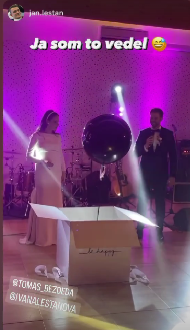 Zábery zo svadby Tomáša Bezdedu a jeho krásnej Ivany. 