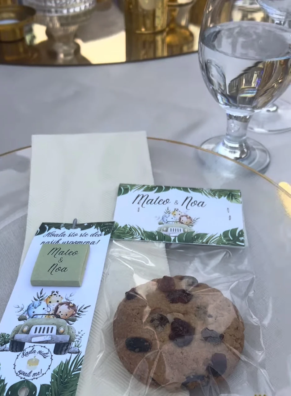 Ivana Korab i njen muže slave sinovima rođendan