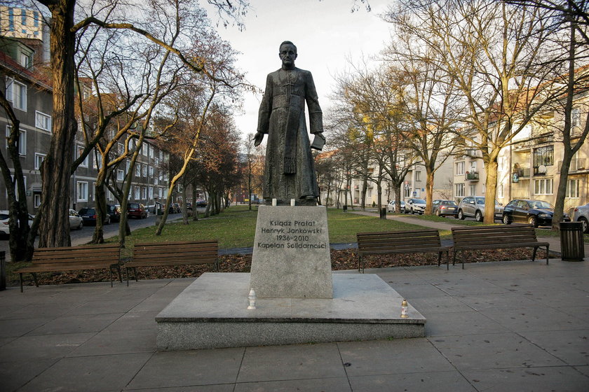 Pomnik prałata Henryka Jankowskiego