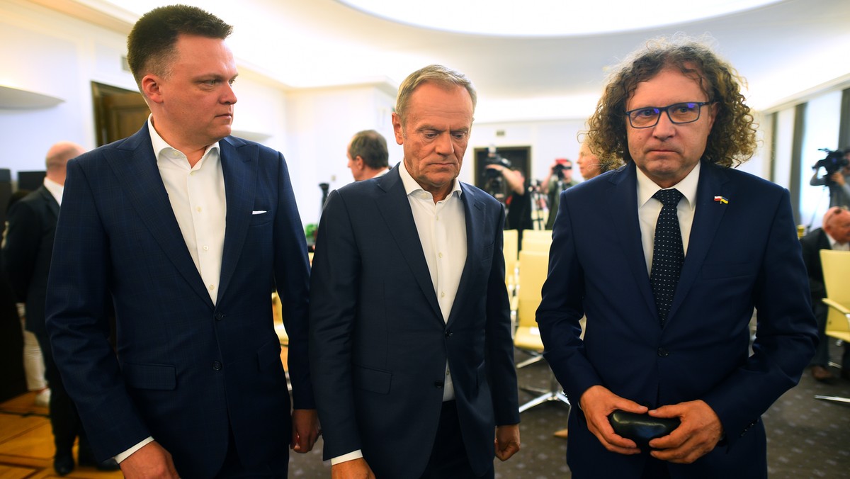 Szymon Hołownia, Donald Tusk i Jacek Karnowski