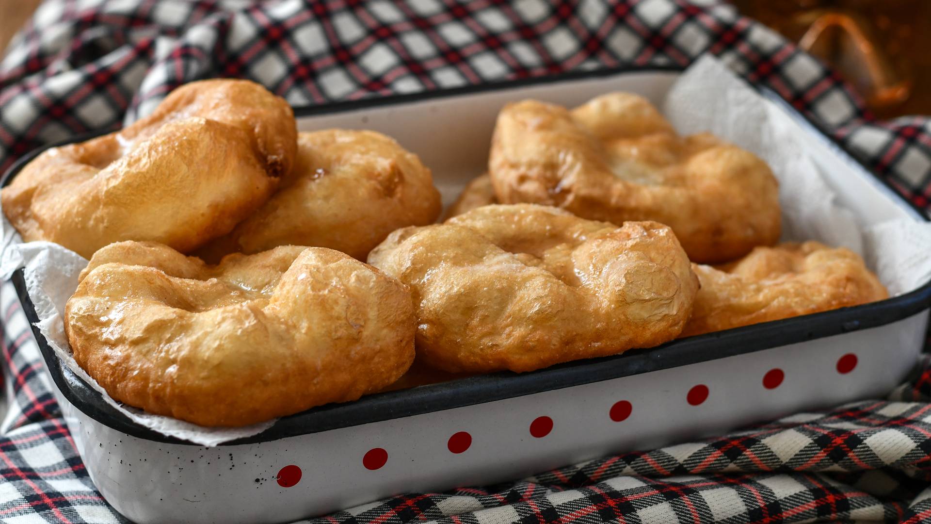 Domaće mekike na starinski način: originalni recept po kojem su ih pravile naše bake