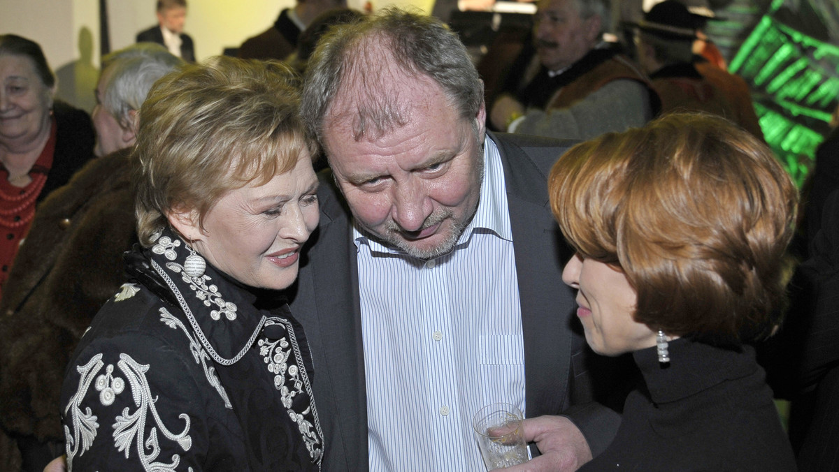 Grażyna Barszczewska, Andrzej Grabowski i Anita Kruszewska na premierze filmu "Jan Paweł II. Szukałem was..."