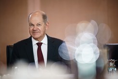 'Dla mnie to jest przykład przywództwa'. Scholz zapowiada 'utrzymanie równowagi'