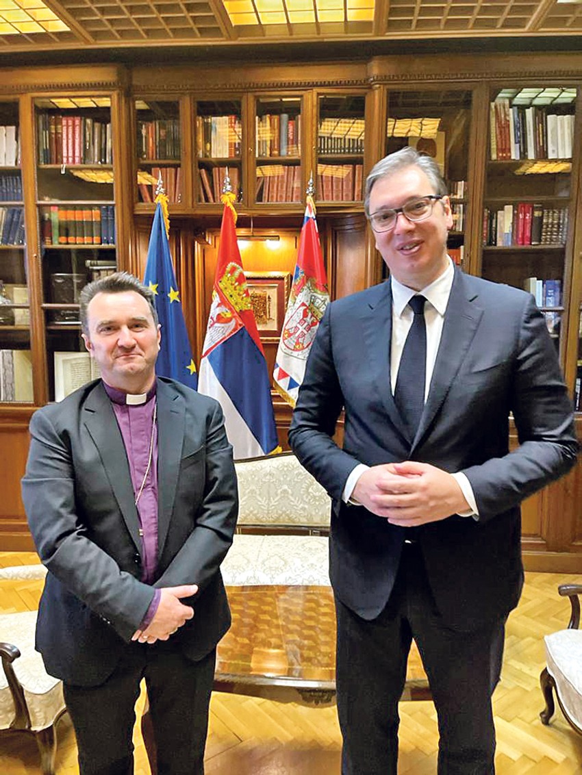 Još od 1956, kada je tadašnji biskup evangeličke crkve bio na prijemu kod Tita, nijedan evangelički biskup nije bio na Andrićevom vencu. Vučić je prvi koji je primio evangeličkog biskupa od tada