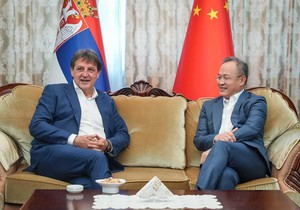 Bratislav Gašić i ambasador Kine Li Ming