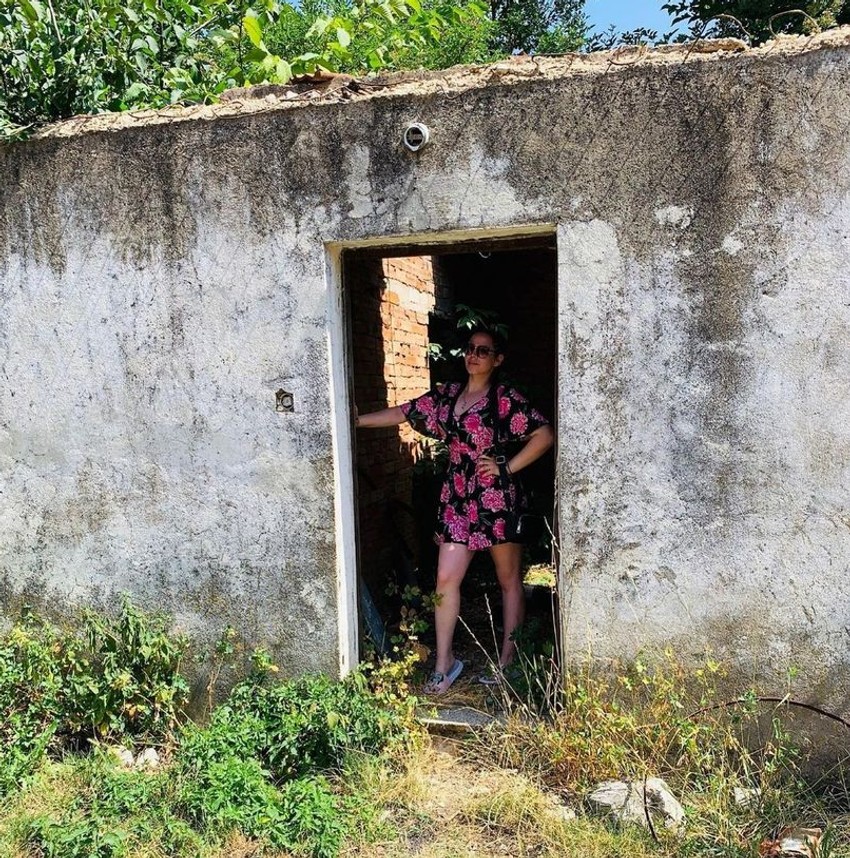 Ćerka Smiljana posetila rodnu kuću svog oca Baje Malog Knindže