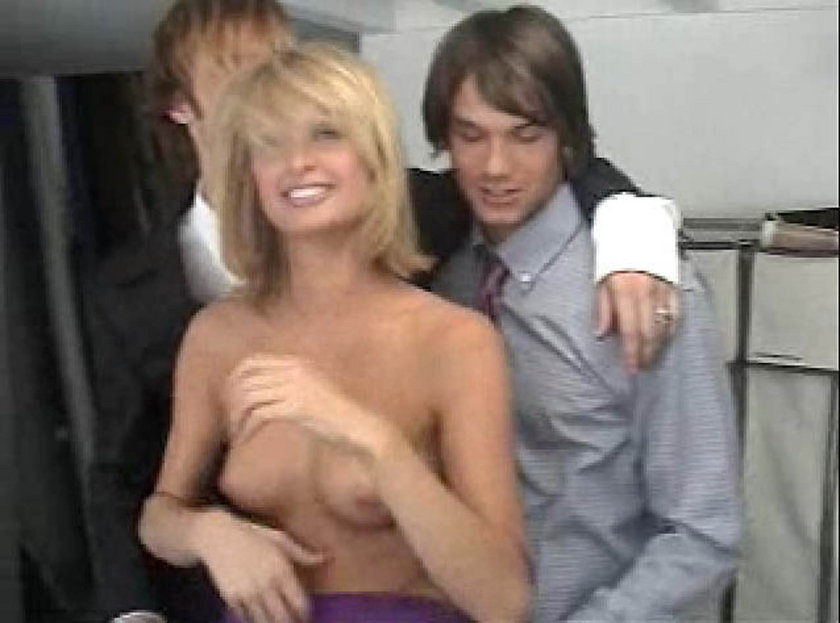 Paris Hilton topless