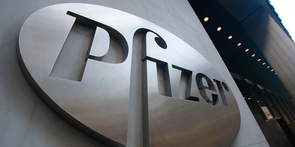 Pfizer to obecnie jeden z pięciu największych koncernów farmaceutycznych na świecie. Założył go Amerykanin niemieckiego pochodzenia