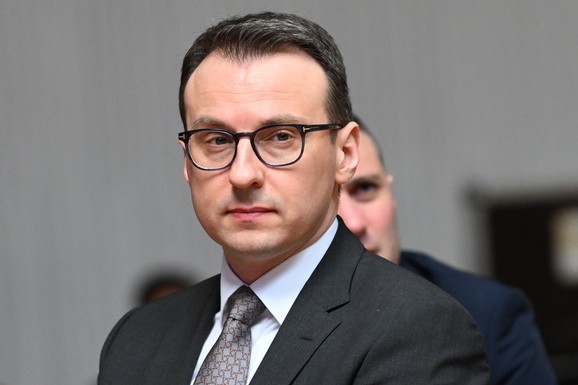 "PRIBOJAVA SE VUČIĆA" Petković: Kurti izmišlja nepostojeće pretnje dok koči normalizaciju odnosa