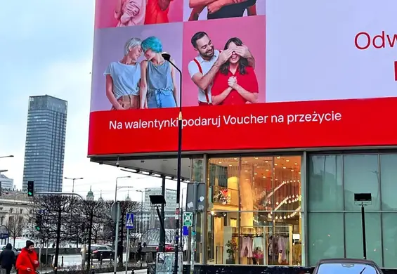 Ich "voucher na przeżycie" stał się memem. Poszli za ciosem i naprawdę można go kupić