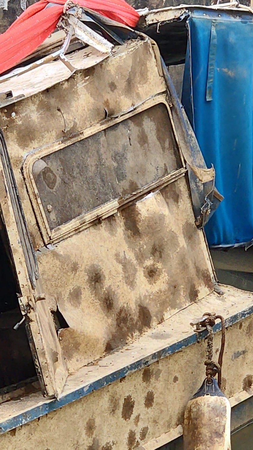 Na Savskom keju izvučen brod