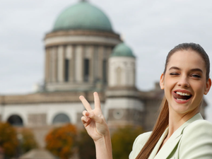 13 fotó, ahol Palvin Barbara felismerhetetlen módon átalakult