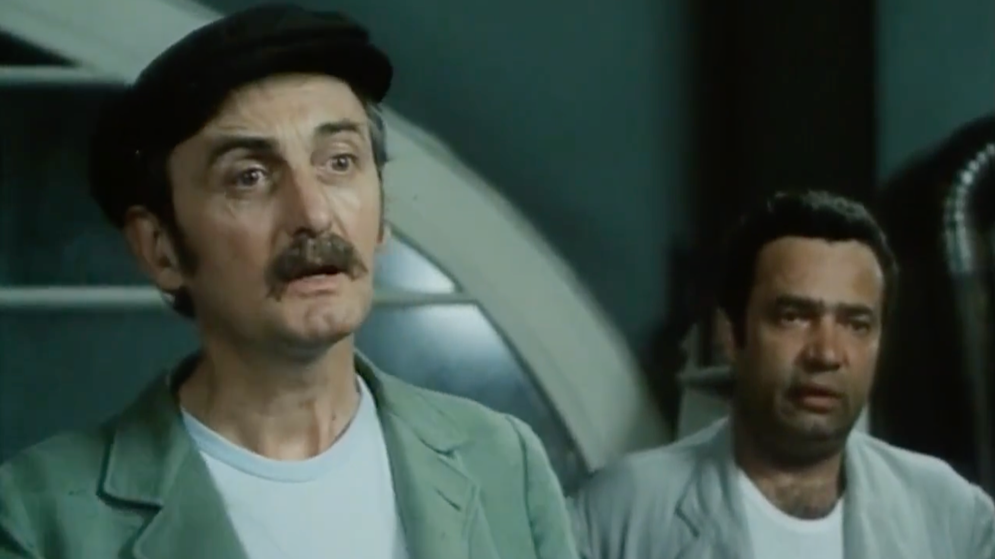 Český herec Zdeněk Řehoř vo filme Ako utopiť dr. Mráčka alebo Koniec vodníkov v Čechách.